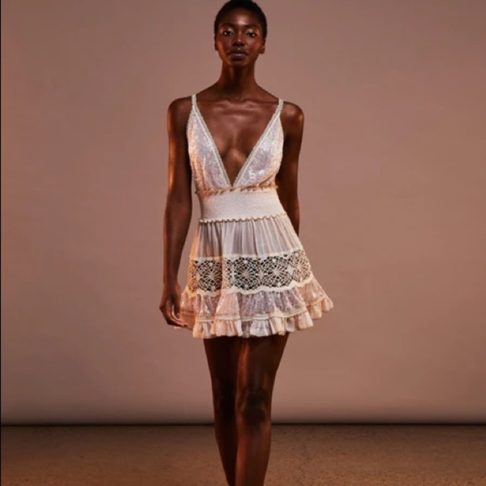 Chio PAILLETTES AND LACE SHORT DRESS XS